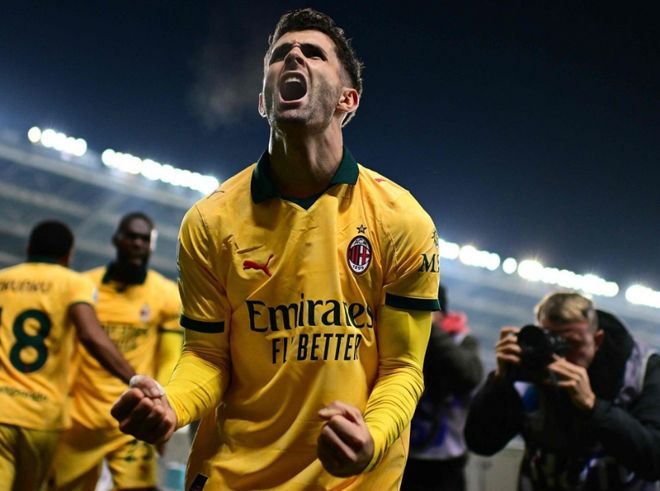 曼联2-2伯恩利继续丢分！弗莱彻激活谢什科还不够，球迷呼唤索帅