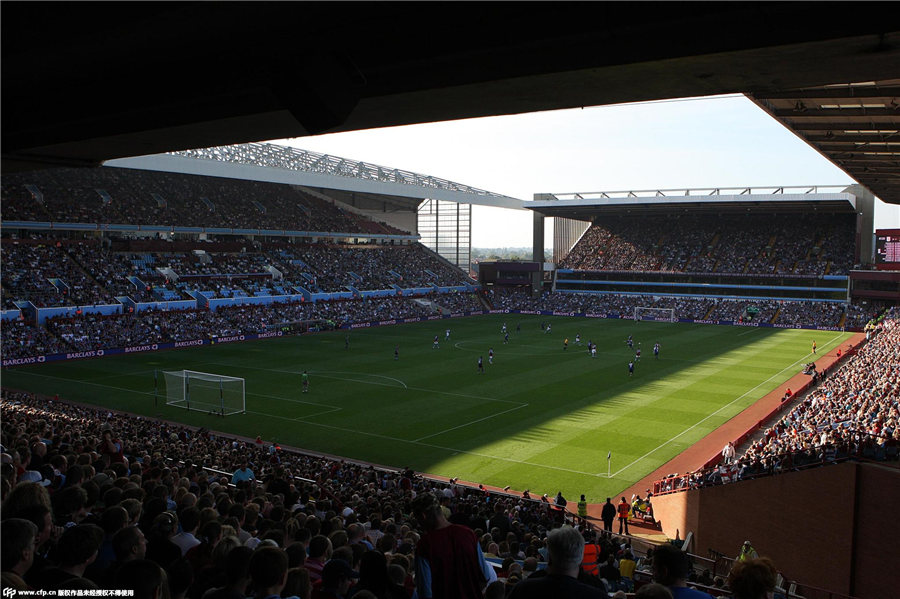 官方：瓦伦西亚签下皇社前锋萨迪克；据悉费用为300万欧+浮动