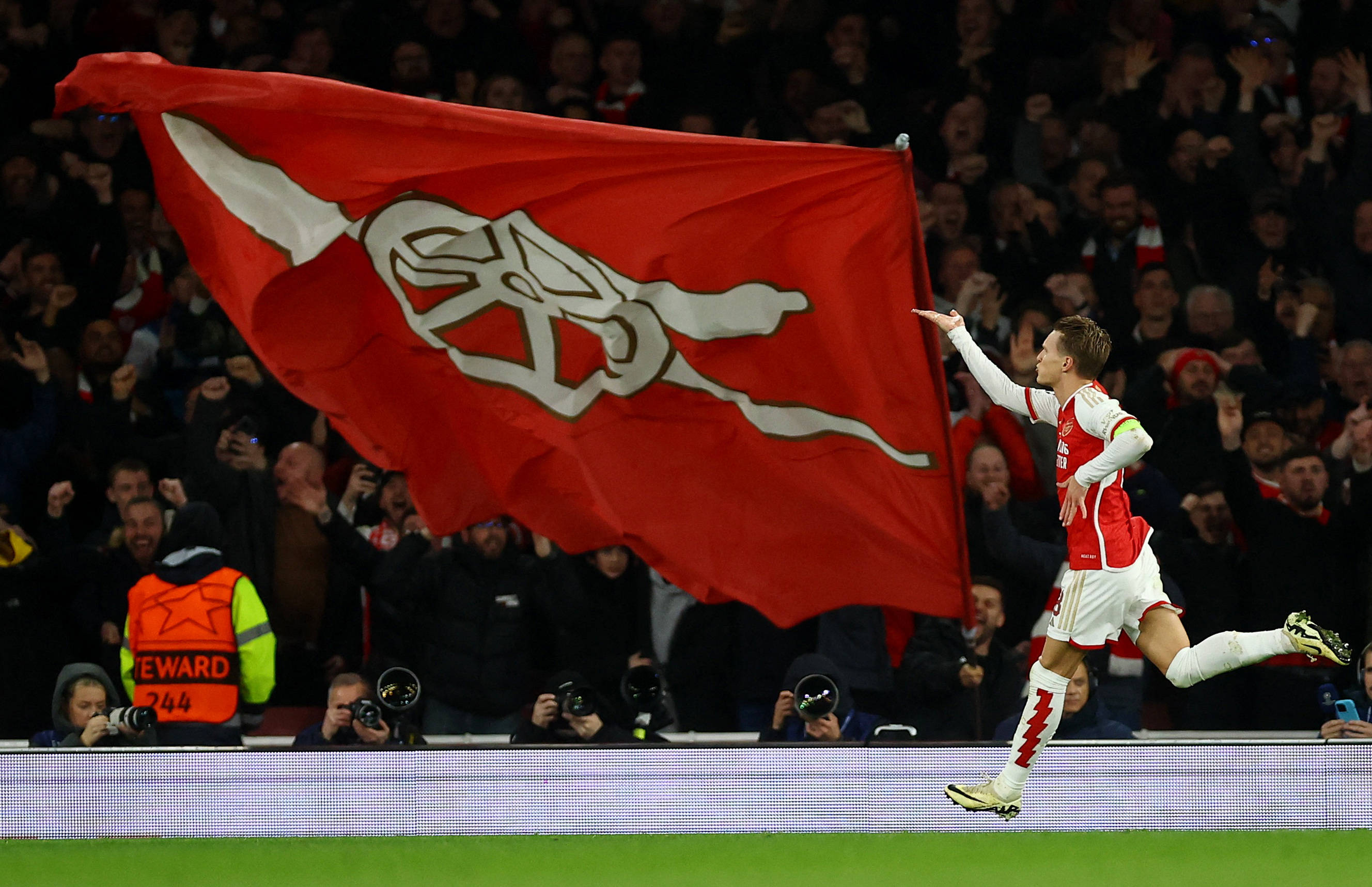 曝灰熊听取莫兰特交易报价 多队表达兴趣